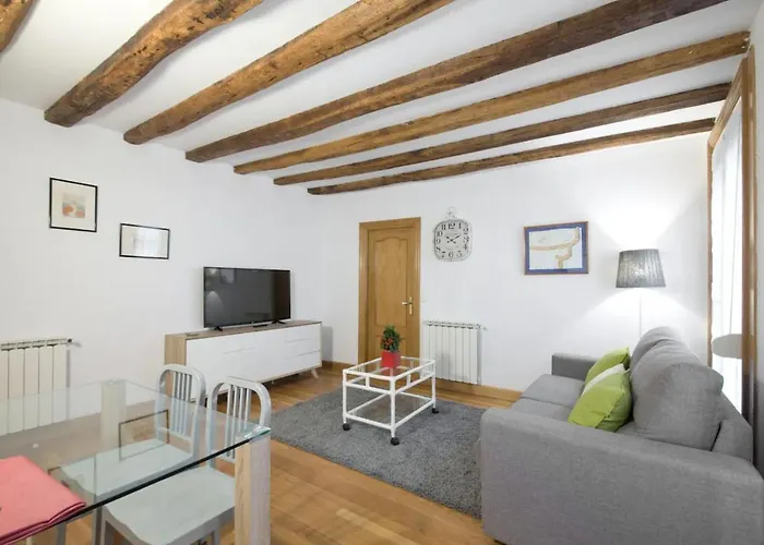 Apartment Comodo En La Parte Vieja, Old Town