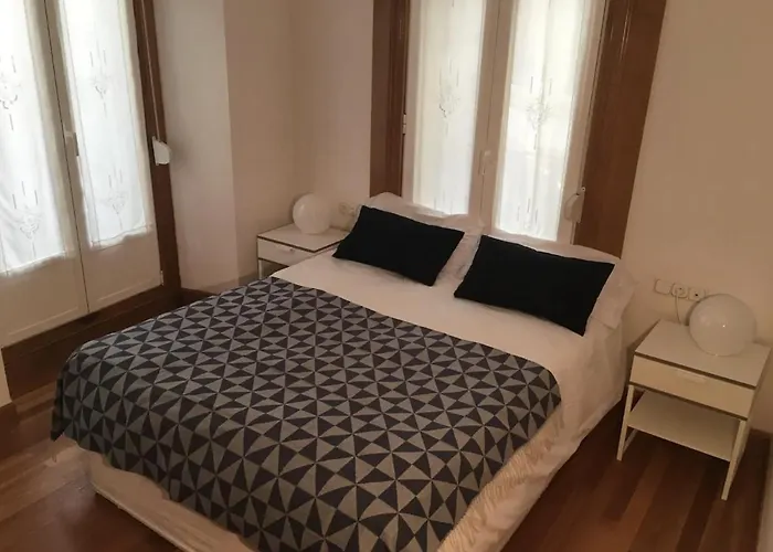 Comodo En La Parte Vieja, Old Town * San Sebastian