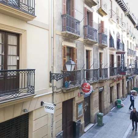 Comodo En La Parte Vieja, Old Town