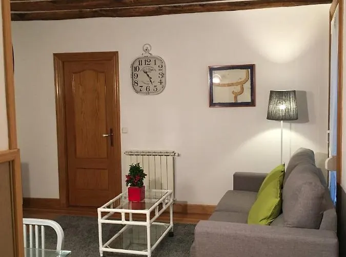 Апартаменты Comodo En La Parte Vieja, Old Town