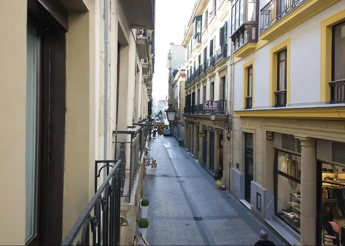 Comodo En La Parte Vieja, Old Town