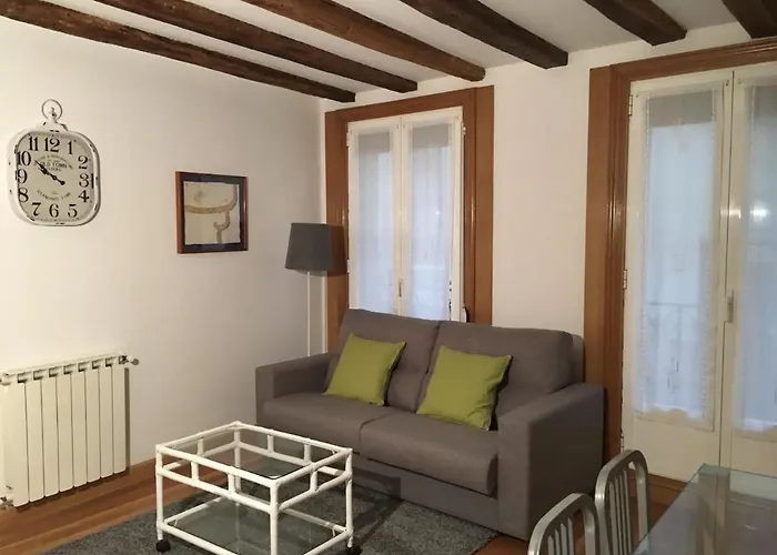 Апартаменты Comodo En La Parte Vieja, Old Town