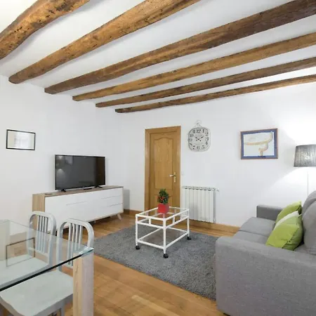 Apartment Comodo En La Parte Vieja, Old Town